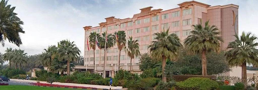 Coral Beach Resort Sharjah 4*,