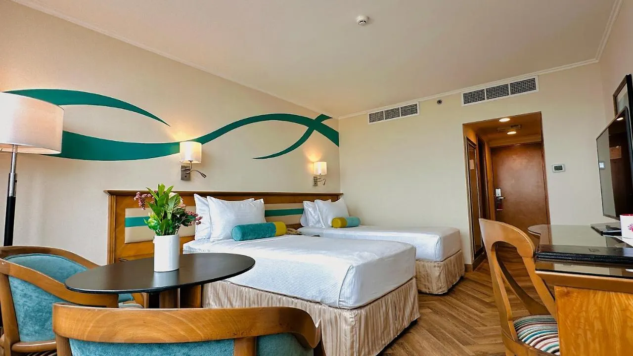 Coral Beach Resort Şarja 4*,  Birleşik Arap Emirlikleri