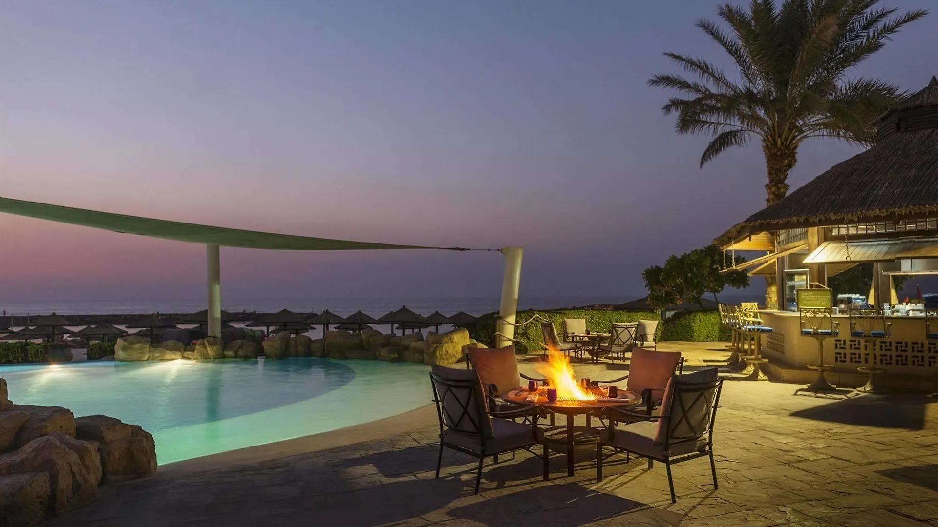 Coral Beach Resort Şarja